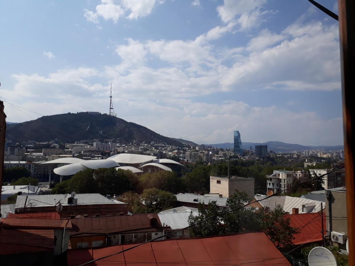 2 Bedroom Apartment In Chugureti Tbilisi Buitenkant foto